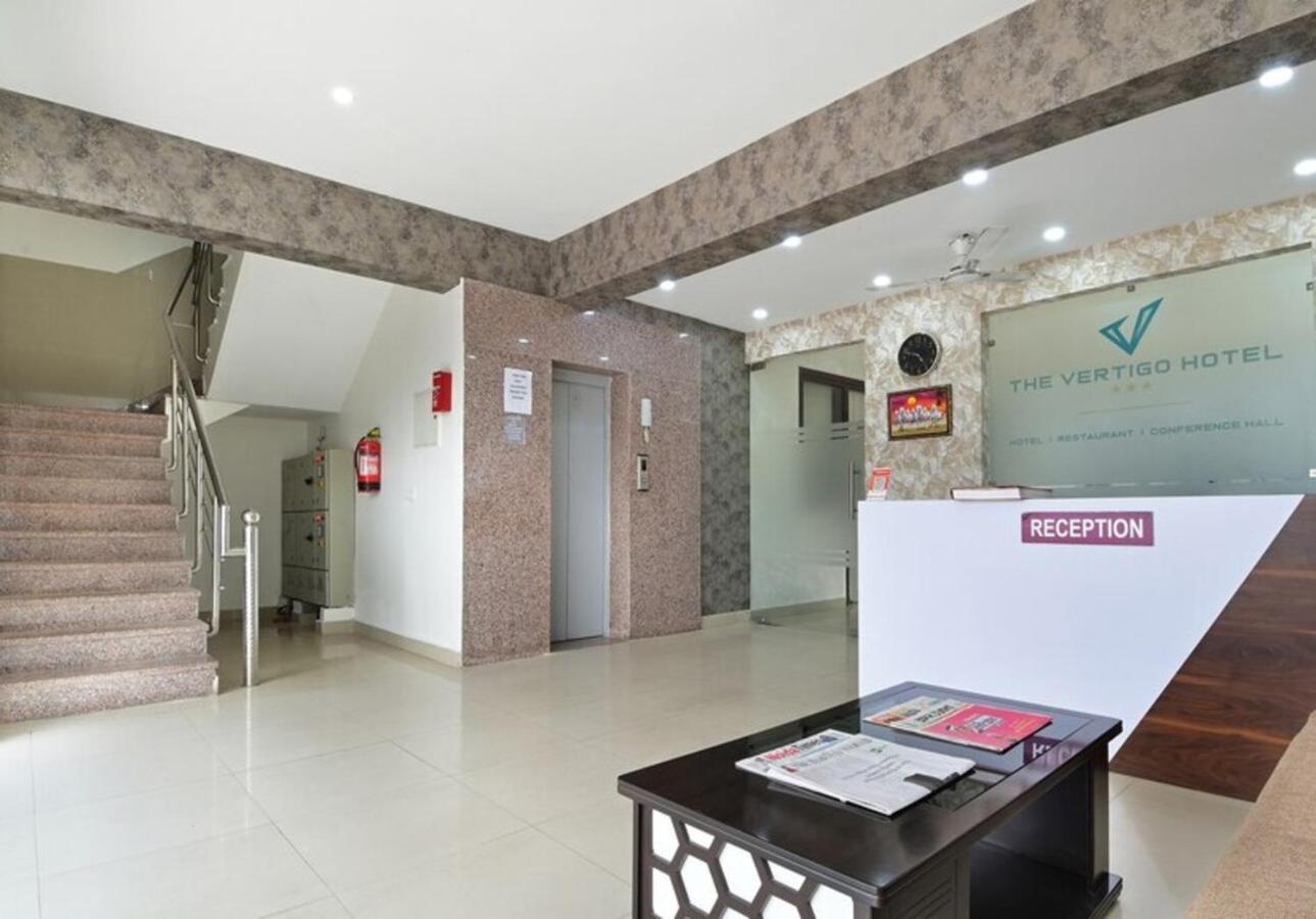 Hotel The Vertigo By Boom Rooms Noida Exterior photo
